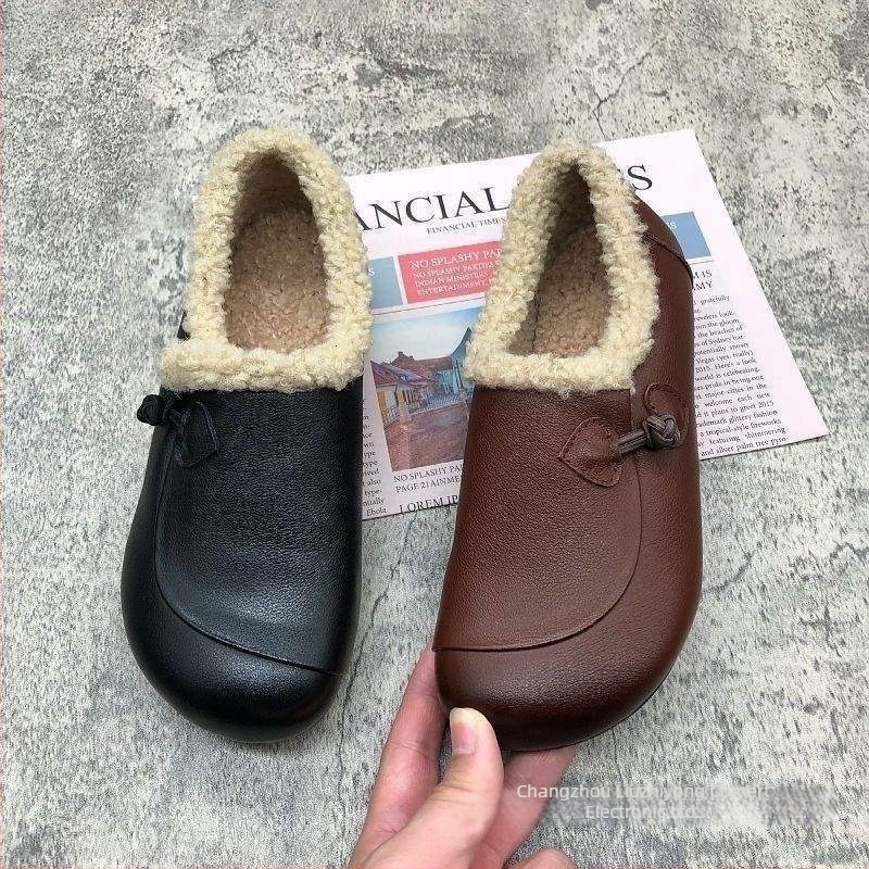 Pantofi femei din piele microfibră, Slip-On, talpă plată, căptușeală din fleece, vârf în formă de pește, gât mediu, talpă TPR