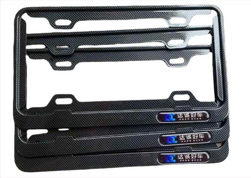 Ramă pentru număr de înmatriculare | Aluminiu | Model 0324 | Tip: etichetă standard SUA | Număr piesă: 265 | Compatibil cu reglementările SUA