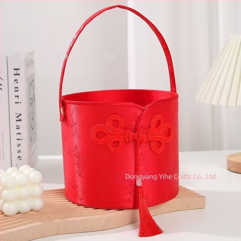 Cutie cadou rotundă în formă de găleată, decor brocart în stil Cheongsam pentru nunți, din țesătură, origine Dongyang, Zhejiang, ambalaj cadou