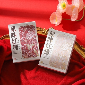 Set cadou pentru domnișoara de onoare: bomboane din zahăr brun într-o cutie cadou cu tavă pentru nuntă