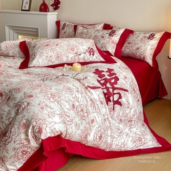 Set de lenjerie de pat din patru piese, stil nuntă chineză, model în dungi, poliester, imprimare reactive și vopsire, premium