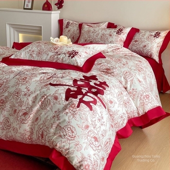 Set de lenjerie de pat din patru piese, stil nuntă chineză, model în dungi, poliester, imprimare reactive și vopsire, premium