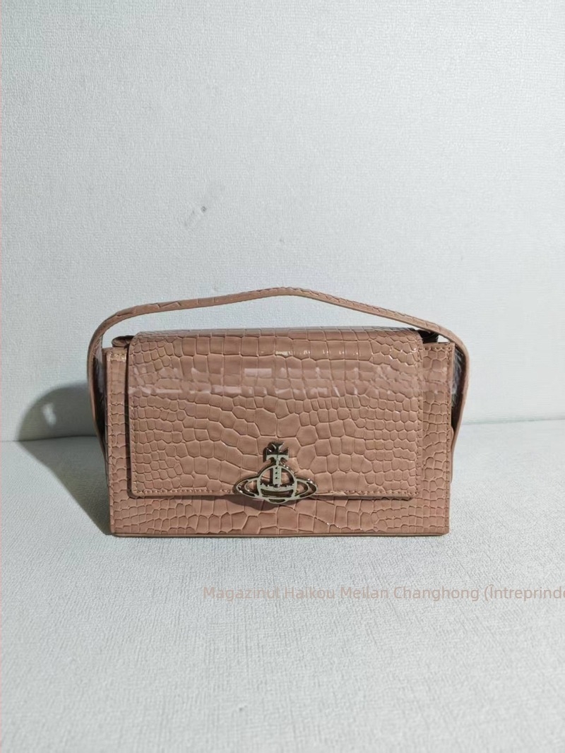 Geantă pentru subraț din piele naturală, formă orizontală pătrată, închidere cu șnur, căptușeală din nylon, curele duble