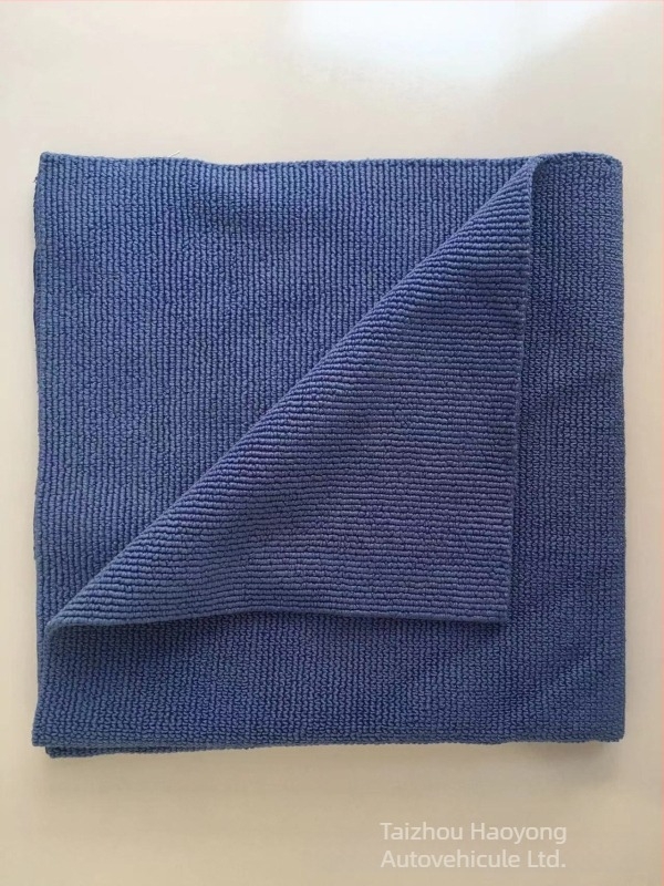 Prosop de curățare auto din microfibră cu structură warp-knitted, 350 gsm, amestec 80% poliester + 20% poliamid, ștergere, finisare cristalizată, procesare personalizabilă