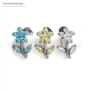 Cercei floare stud din titan G23 cu zircon, unisex, stil natural