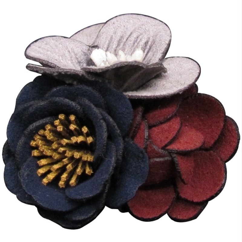 Broșă pentru sacou – floral, design original; decorare; retro literar-artist (Material: Țesătură; Stil: Flori, Design Original; Funcție: Decorație)