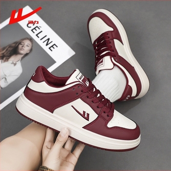 Sneakers unisex, partea superioară din piele sintetică, talpă PVC, design low-top, închidere cu șireturi, talpă EVA