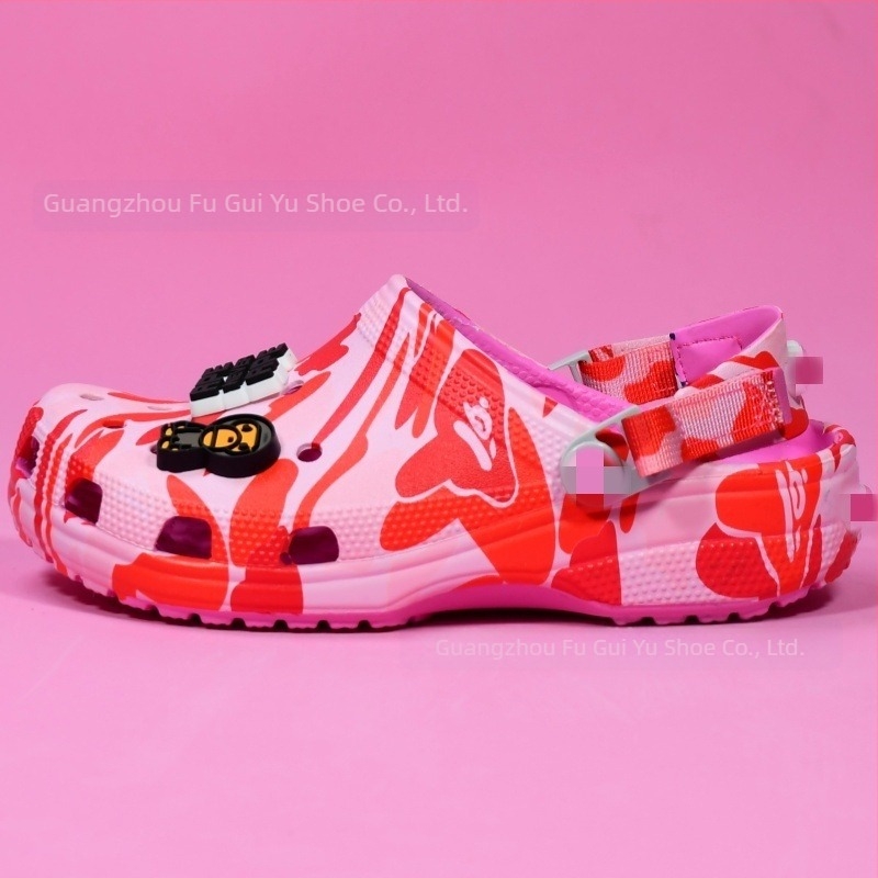 Clogs unisex din EVA, design camuflaj cu cap de maimuță, talpă antiderapantă, stil Cartoon Paradise, primăvara 2025