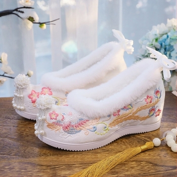 Pantofi din pânză pentru femei, inspirați de Hanfu, cu funda brodată și motiv animal, căptuți cu blană sintetică, branț cu creștere înălțime, partea superioară din bumbac, talpă din cauciuc, toc înclinat 6–8 cm