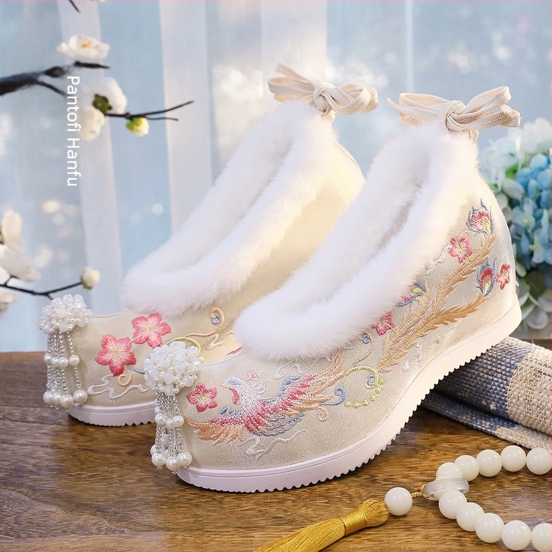 Pantofi din pânză pentru femei, inspirați de Hanfu, cu funda brodată și motiv animal, căptuți cu blană sintetică, branț cu creștere înălțime, partea superioară din bumbac, talpă din cauciuc, toc înclinat 6–8 cm