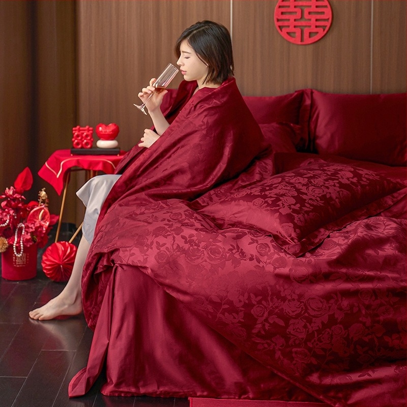 Set de lenjerie de pat din patru piese, bumbac cu fibre lungi, 100 fire, țesătură Jacquard și satin, imprimare reactive, model plante și flori, stil de nuntă