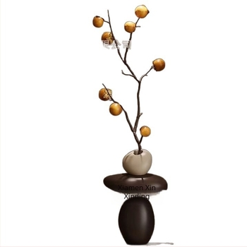 Vază decorativă din rășină pentru hol, plantă artificială; lucrată manual și pictată; turnare prin injecție; stil Nou Chinezesc; potrivită pentru decorul sufrageriei cu mobilier TV.