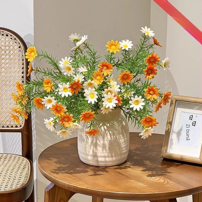  Floare artificială margaretă din mătase — decor floral de la brand Unique pentru living, masă de dining și comodă TV