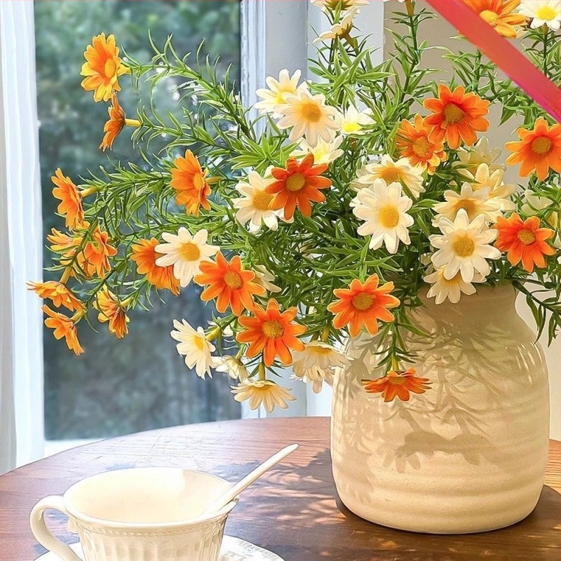  Floare artificială margaretă din mătase — decor floral de la brand Unique pentru living, masă de dining și comodă TV