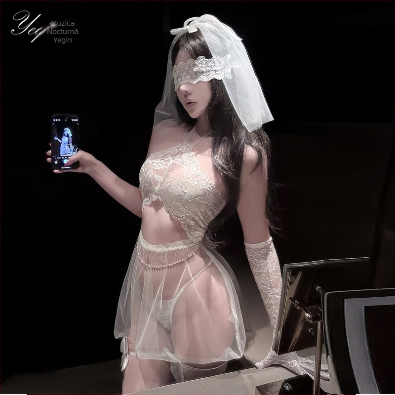 Lenjerie intimă din plasă transparentă: stil uniformă, fustă scurtă, poliester 80–90%