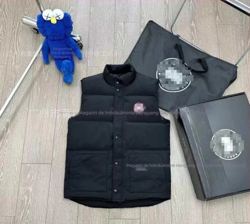 Vesta bărbătească cu umplutură din puf, croi lejer, căldură de iarnă, fără glugă, material acetat