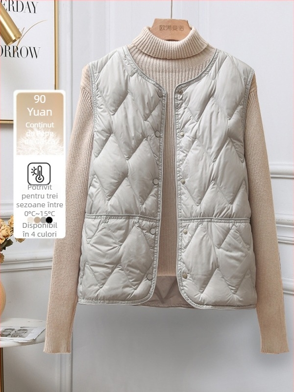 Vesta damă ușoară din nylon cu puf de rață 86–90%, lungime scurtă, fără guler, închidere cu nasturi pe un singur rând, iarnă 2025, stil minimalist japonez-coreean