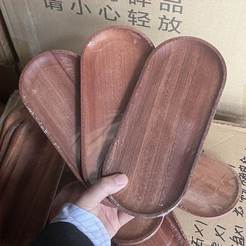 Tavă ovală din lemn masiv în stil japonez, cu suport pentru pahare și spațiu pentru bijuterii