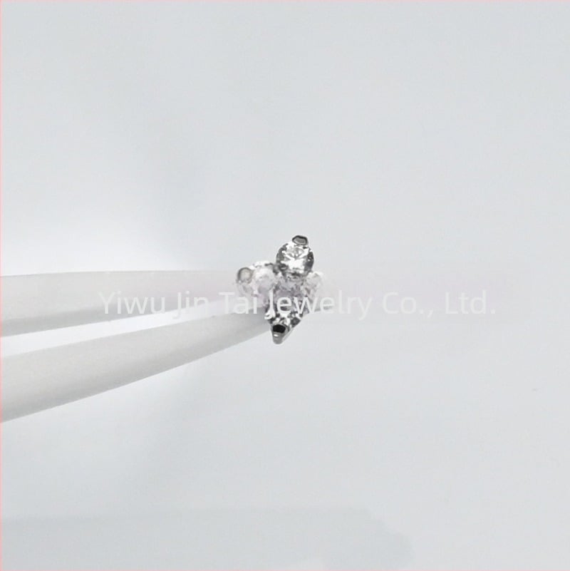 Cercei din aliaj de titan implant-grade, prelucrare diamant, formă floare, cristal zircon