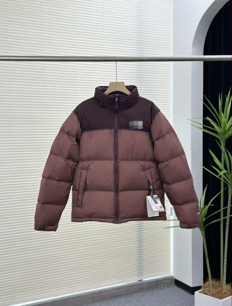 Geacă de iarnă cu glugă, croială lejeră, 50% puf de rață alb, material exterior nylon, fermoar frontal
