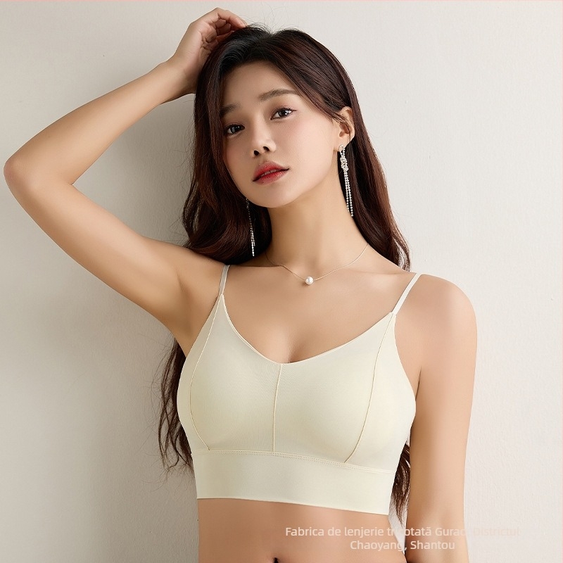 Top bustier fără bretele, din ice silk, bază din nylon 80–90%, cup complet, formă cupe: sus subțire / jos gros, stil coreean design spate, respirabil și confortabil