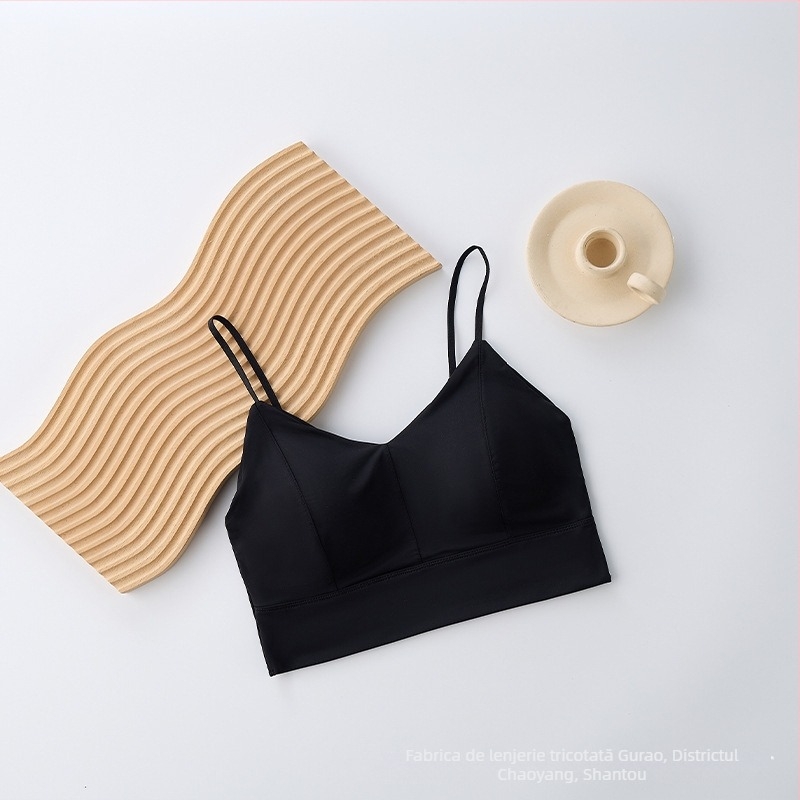 Top bustier fără bretele, din ice silk, bază din nylon 80–90%, cup complet, formă cupe: sus subțire / jos gros, stil coreean design spate, respirabil și confortabil