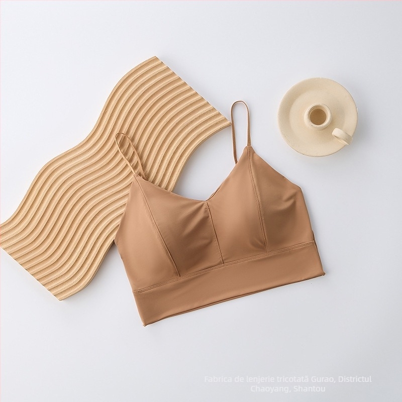 Top bustier fără bretele, din ice silk, bază din nylon 80–90%, cup complet, formă cupe: sus subțire / jos gros, stil coreean design spate, respirabil și confortabil