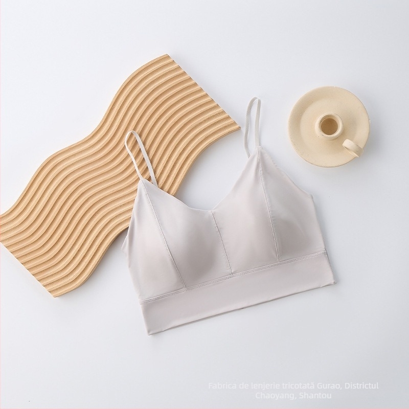 Top bustier fără bretele, din ice silk, bază din nylon 80–90%, cup complet, formă cupe: sus subțire / jos gros, stil coreean design spate, respirabil și confortabil