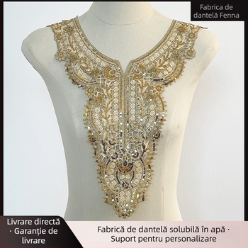 Floare guler cu paiete multicolore și dantelă solubilă – Material: poliester; Dantelă solubilă în apă; Potrivit pentru lenjerie, pijamale, haine de damă, accesorii pentru cap, textile de casă