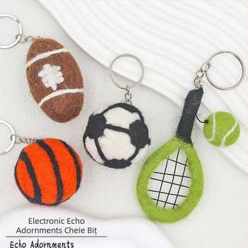 Breloc nepalez din lână filț – 3D fotbal, baschet și rugby, pandantiv pentru geantă din filc (Origine Yiwu; realizare manuală; lână; vară 2025)