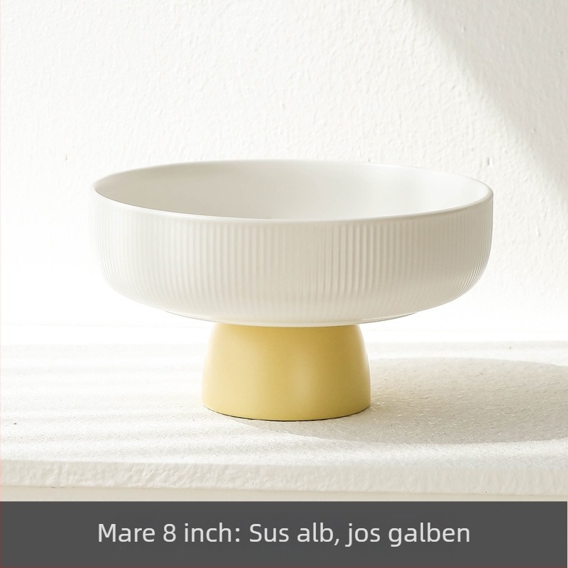Platou de fructe din porțelan pe suport, în stil nordic, decor simplu pentru living