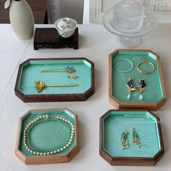 Tavă de prezentare pentru bijuterii din lemn, model dintr-o singură bucată, lemn masiv, stil antic, lansare vara 2024