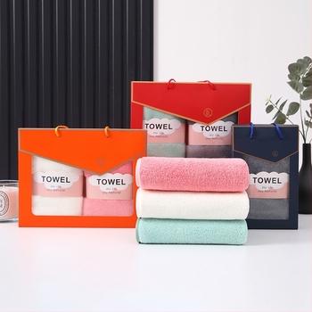 Prosop din fleece coral într-o cutie cadou, cu logo personalizat, absorbant și uscare rapidă, pentru uz casnic