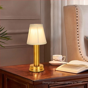 Lampa LED Nordic cu textil – lampă de birou reîncărcabilă, pentru dormitor/bar/cafenea, iluminare de noapte, model HT-TD1W8, materialul suportului: fier, tensiune ≤36V, funcții: decorare, DIY, iluminare ambientală