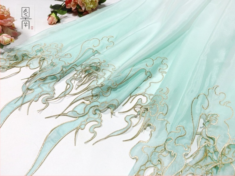 Țesătură brodată pentru Hanfu cu broderie gradientă intensă; Material: fibră chimică; Utilizare: pantofi și pălării; Brand: Altul