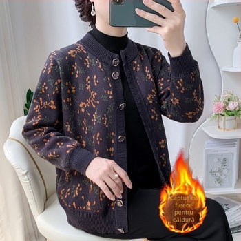 Cardigan pentru femei în vârstă, primăvara 2025 tricot, țesătură pe bază de PVC până la 30%, alte materiale 30–50%, stil literar retro, etichetă cu guler.