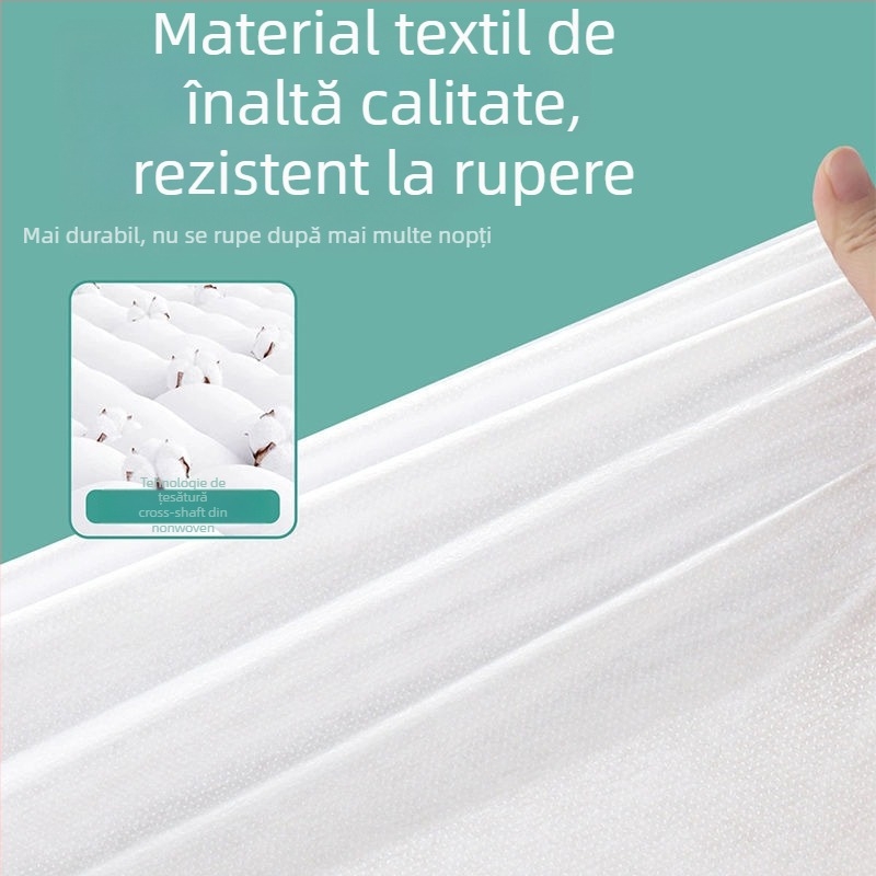 Set de patru piese, de unică folosință, pentru călători și vagoane de dormit ale trenului: cearșaf, husă pentru pilotă, fețe de pernă, sac de dormit