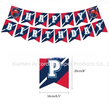 Set de petrecere pentru copii cu temă hochei — decorațiuni pentru tort cu figuri de hochei, bannere cu steaguri, baloane, semne de ușă și carduri de agățat; design geometric, modern și minimalist; material: hârtie acoperită.