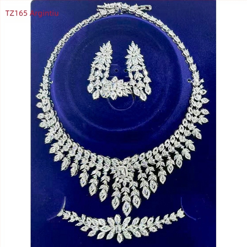 Set de bijuterii din cupru cu zirconiu: colier, cercei, brățară și inel în stil etnic exotic