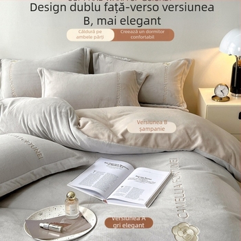 Set de pat Milk Velvet, patru piese, cu două fețe plușate și călduț pentru toamnă și iarnă — husă de pilotă, cearșafuri și fețe de pernă