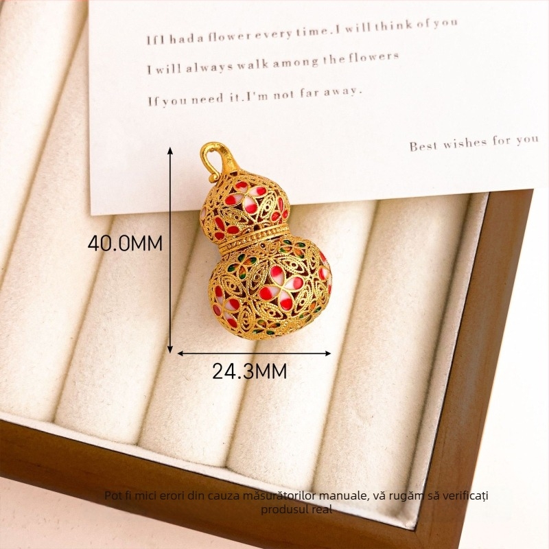 Pandantiv din cupru cu placare aur reală, motiv filigran decupat în formă de gutuie, accesoriu minimalist de modă