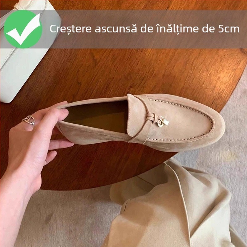 Mocasini de damă slip-on cu ciucuri și cataramă, vârf rotund, microfibră la partea superioară, talpă din cauciuc, căptușeală microfibră