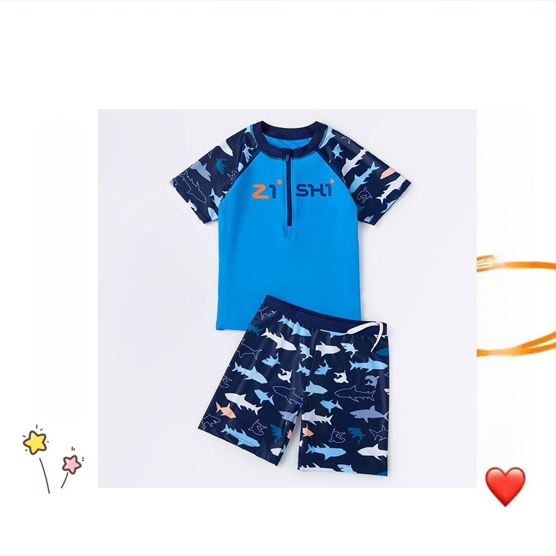 Set de două piese pentru băieți: șorturi de baie și șapcă; pentru copii mai mari; material: nylon și vinylon