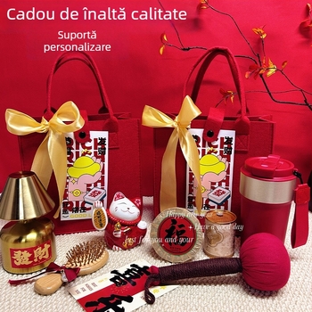 Set cadou de afaceri din felt, în stil chinezesc, în cutie cadou; destinat cadourilor corporatiste, promoționale și publicitare.