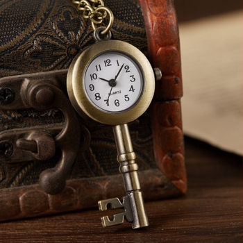 Ceas de buzunar quartz pentru bicicletă retro, cu pandantiv, carcasa din aliaj, rezistență la apă 20 m, oglindă din sticlă obișnuită