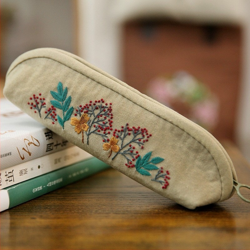 Geantă pentru creioane Jinhao — kit de broderie încrucișată, stil pastoral, bumbac și in, model plante și flori