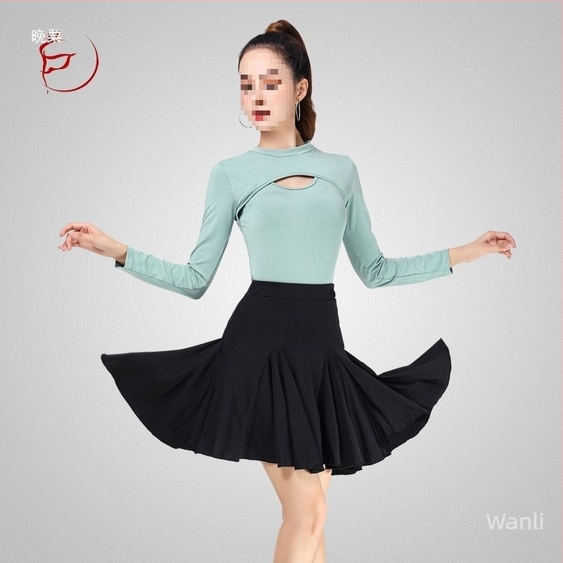 Set de antrenament pentru dansuri latine (Top cu mânecă medie și fustă cu croială amplă) – primăvara 2025, țesătură PVC, până la 30% conținut, stil chinezesc, design retro literar