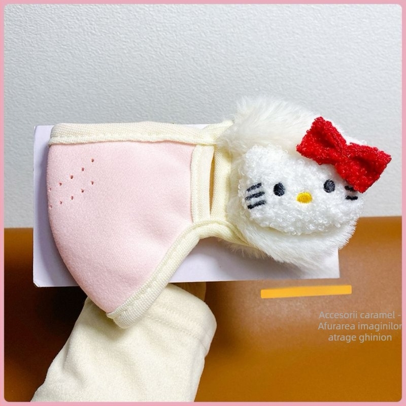 Mască caldă pentru copii cu protecție pentru urechi — toate într-unul: fibre de poliester, broderie, imprimeu desen animat, protecție la praf