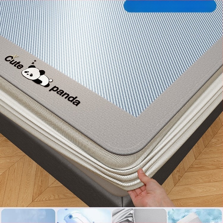 Covoraș de pat din fibră chimică, senzație ice silk, cu două fețe, stil minimalist modern, lavabil la mașină, țesătură imprimată, utilizare dublă vară-iarnă.