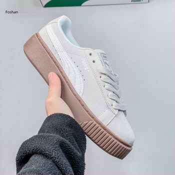 Pantofi sport casual unisex; partea superioară din piele sintetică; căptușeală din bumbac; vârf pătrat; înălțime medie; lansare primăvara 2025